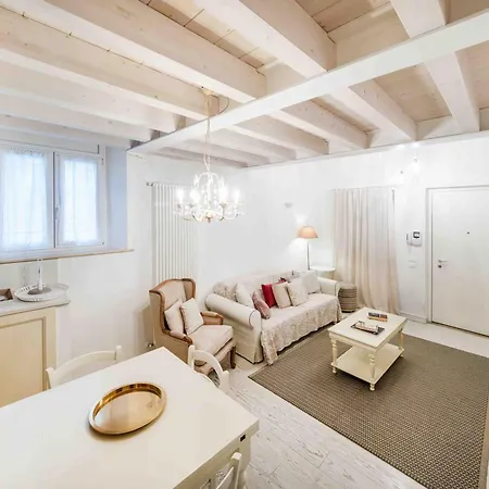 Apartmentsarena - Corte Delle Arti ורונה