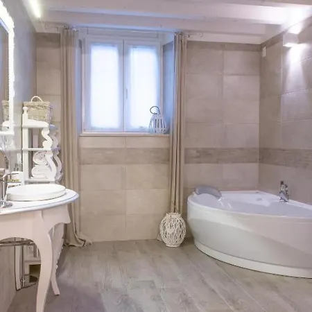 Apartmentsarena - Corte Delle Arti Apartment *